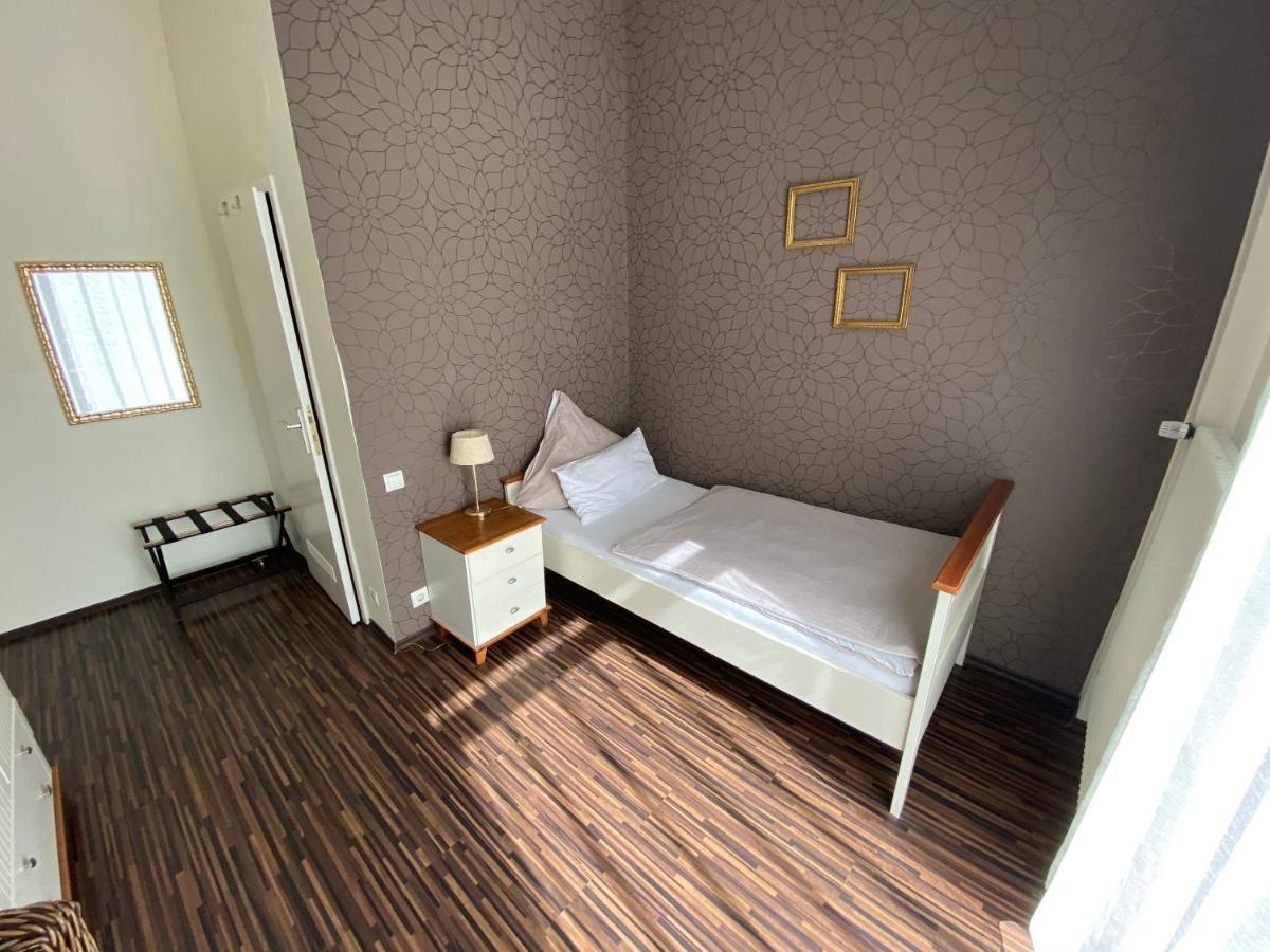 Pension Auszeit Бад-Нойенар-Арвайлер Экстерьер фото